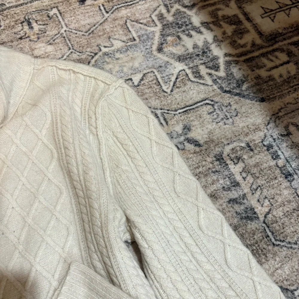INHABIT Cashmere cable knit Long Sleeve Cardigan Size S cream
